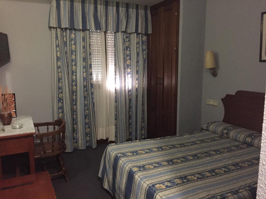 El Pilar Hotell La Carlota Rum bild